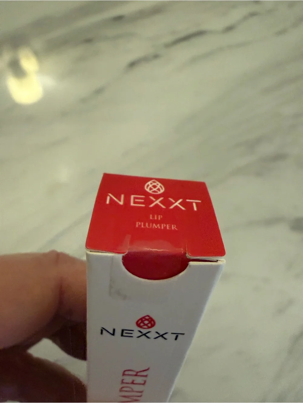 Bundle of 3 - NEXXT Lip Plumper, lip gloss and makeup brush